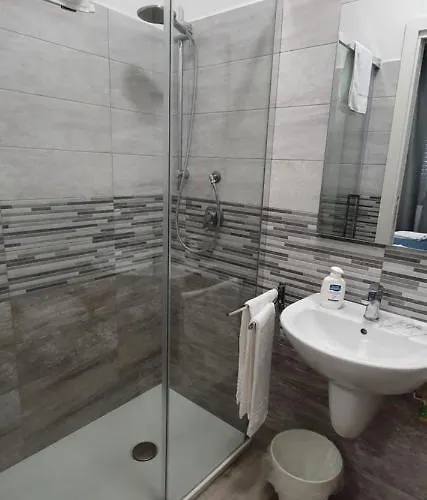 Ionio فندق مبيت وإفطار 4*